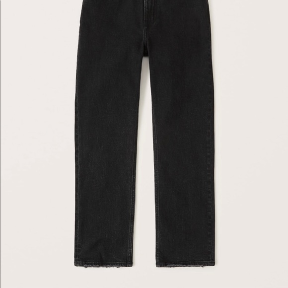 A&F Ultra High Rise Ankle Straight Jeans - Picture 3 of 5